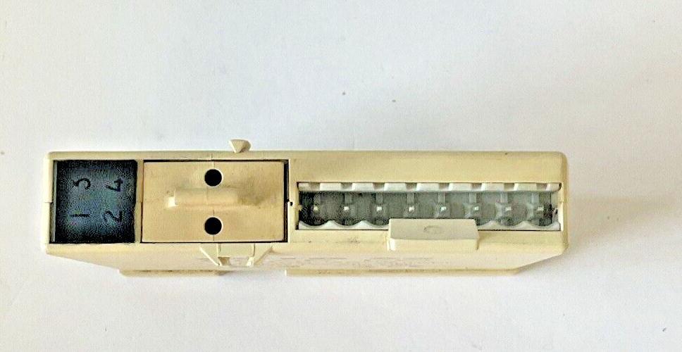 OPTO 22 SNAP-OAC5 4 CHANNEL OUTPUT 12-250VAC 3/4A 5VDC LOGIC