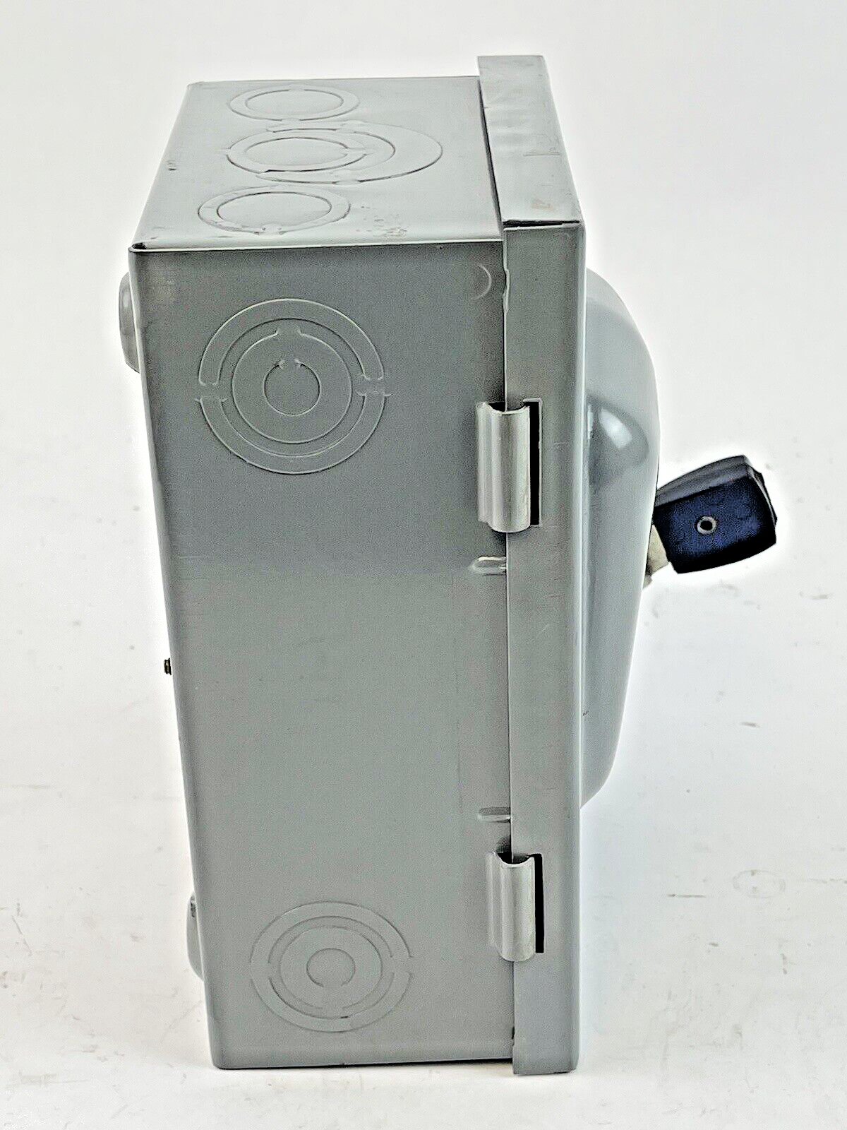 SQUARE D - D-121-N SER. E1 - SAFETY SWITCH - 30 A, 120 VAC, 1 PHASE - NEW
