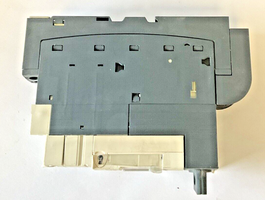 SCHNEIDER ELECTRIC LUCA12FU CONTROLLER 110-120VAC   W/ LUB32 POWER BASE