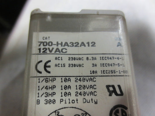 ALLEN BRADLEY 700-HA32A12 Ser. A, RELAY 12VAC