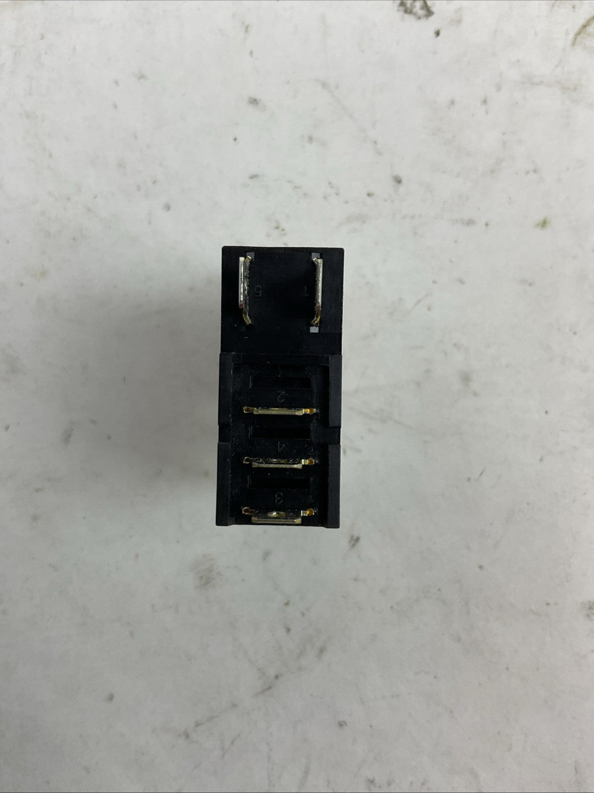 ALLEN BRADLEY 700-HK36A1 SER A RELAY 10AMP 120VAC