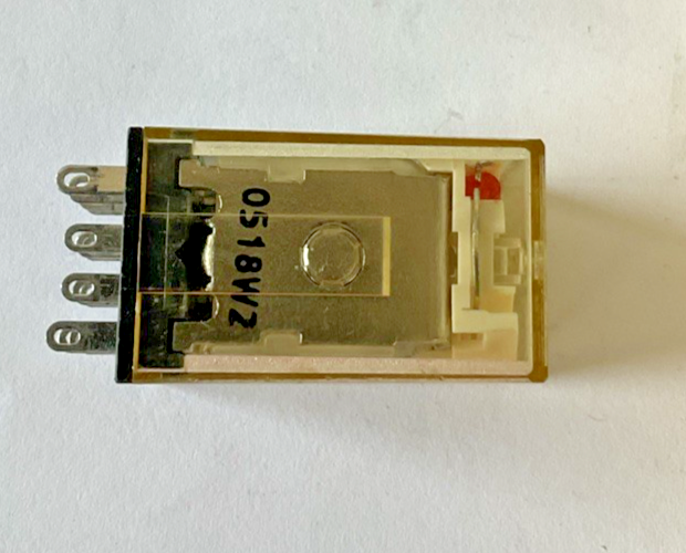 OMRON MY4N RELAY 28VDC 120VAC ***LOTOF4***