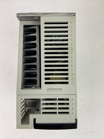 MITSUBISHI MR-J2S-40A AC SERVO DRIVE OUTPUT 170VAC 0-360HZ 2.8A