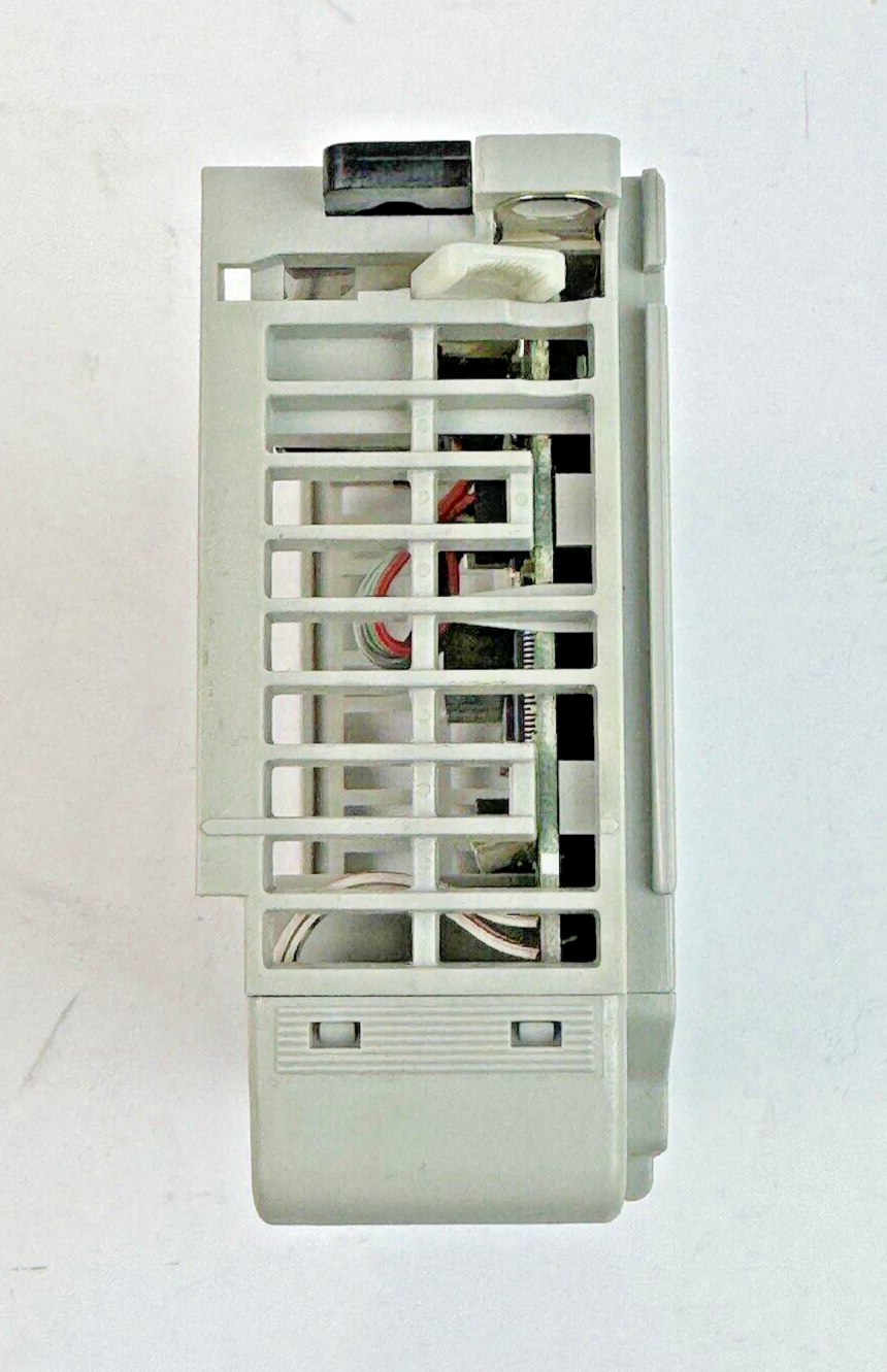 ALLEN-BRADLEY - 1769-OB16 SER. B, F/W REV 3.1 - 16 PT. - COMPACT I/O  OUTPUT MOD