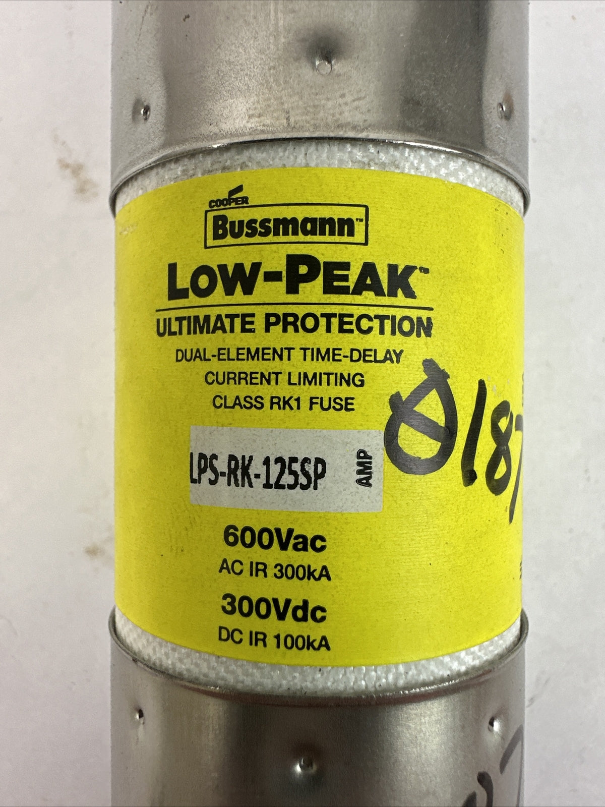 BUSSMANN LPS-RK-125SP 600VAC 300VDC 125A LOW-PEAK FUSE (LOT OF 2)
