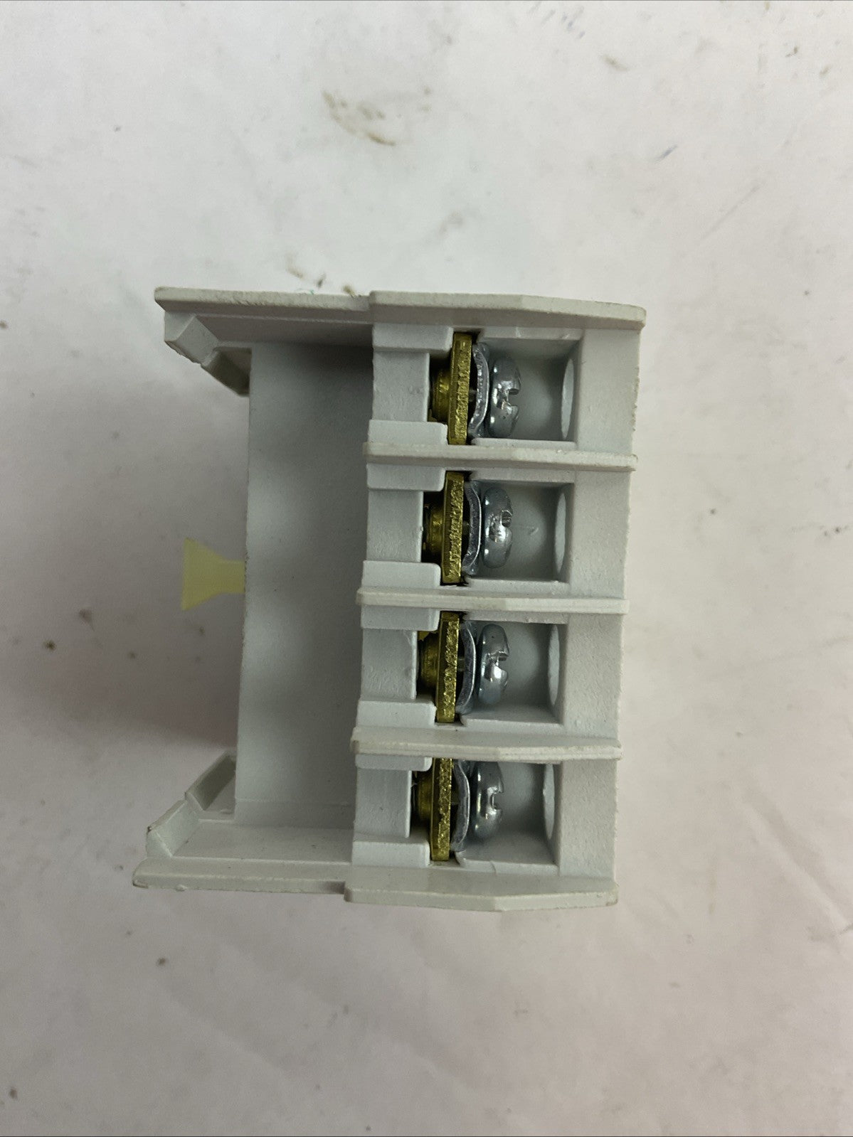 EATON C320KGT13 SERIES A2 FREEDOM SERIES TOP MTD AUXILIARY CONTACT 4N.O.