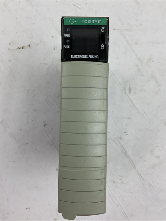 ALLEN BRADLEY 1756-OB16E SER A FW 3.3 CONTROLLOGIX 16 POINT D/O MODULE