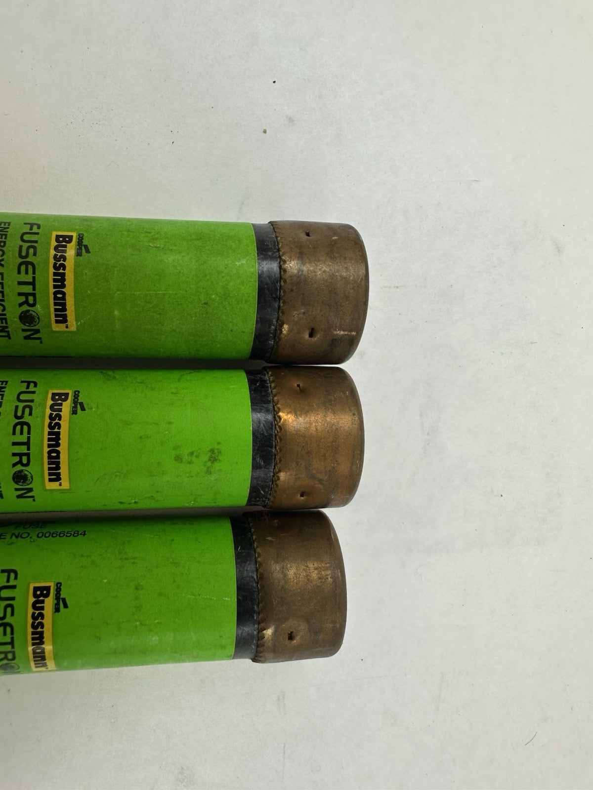 COOPER BUSSMANN FRS-R-40 FUSETRON FUSE 40A 600VAC/250VDC CLASS RK5 TIME LOT OF 3