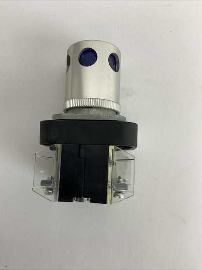 ALLEN BRADLEY 800T-QA24BD1 SER T  24V BLUE LENS ILLUMINATED TYPE 4,13