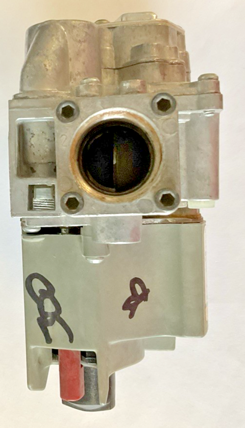HONEYWELL VR8300C4043 GAS VALVE 3-5"WC 24V 60HZ .7A NAT GAS
