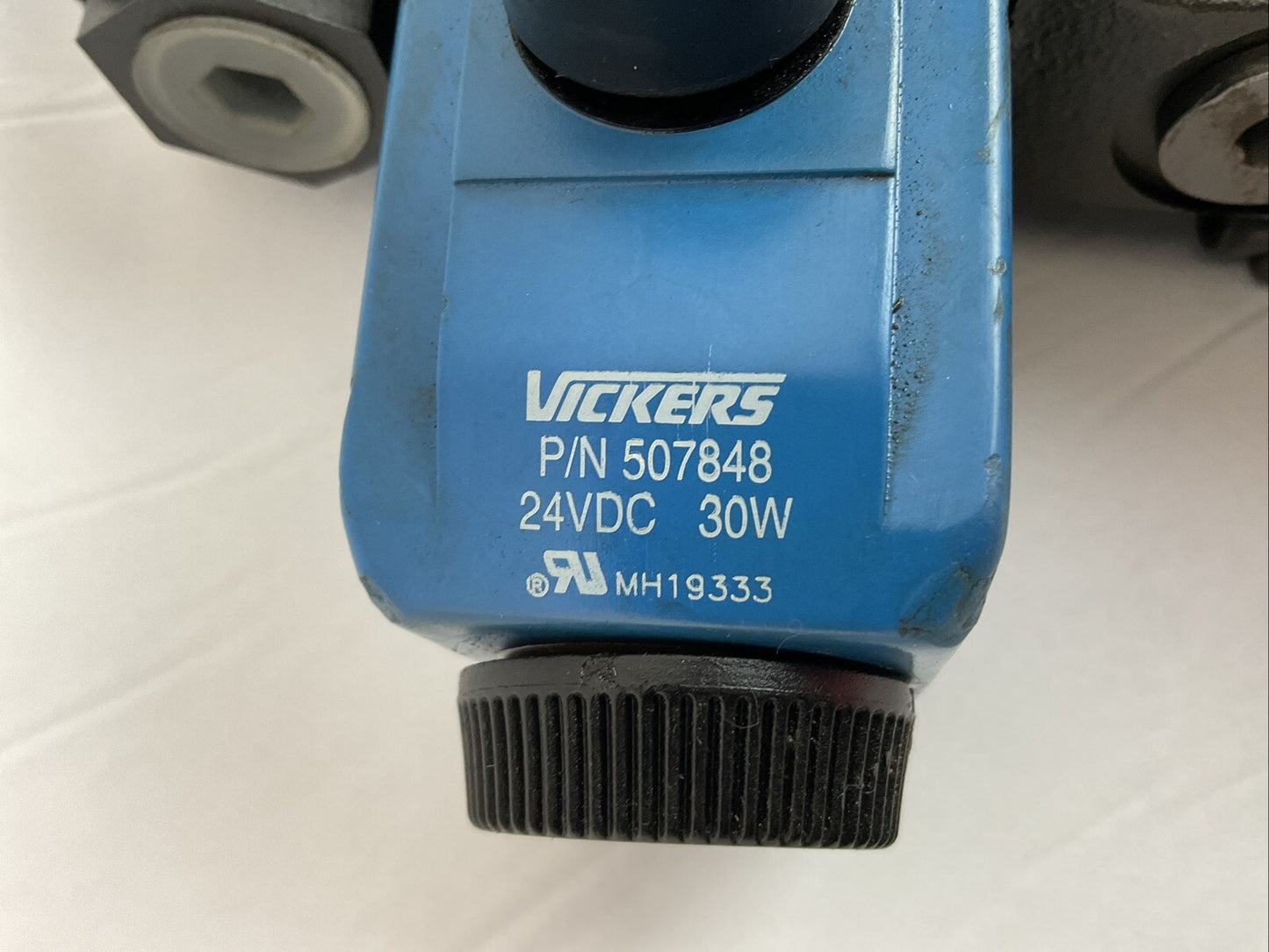 VICKERS CT5-060C-C-M-U-H7-110 SOLENOID CONTROLLED RELIEF VALVE 500-2000PSI
