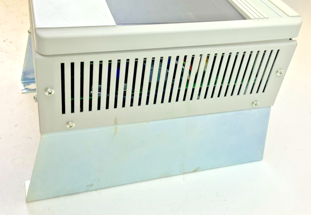 ALLEN BRADLEY 1336F-BRF50-AA-EN-GMS1 AC FREQ. DRIVE SER.C 460VAC 5HP 50/60HZ