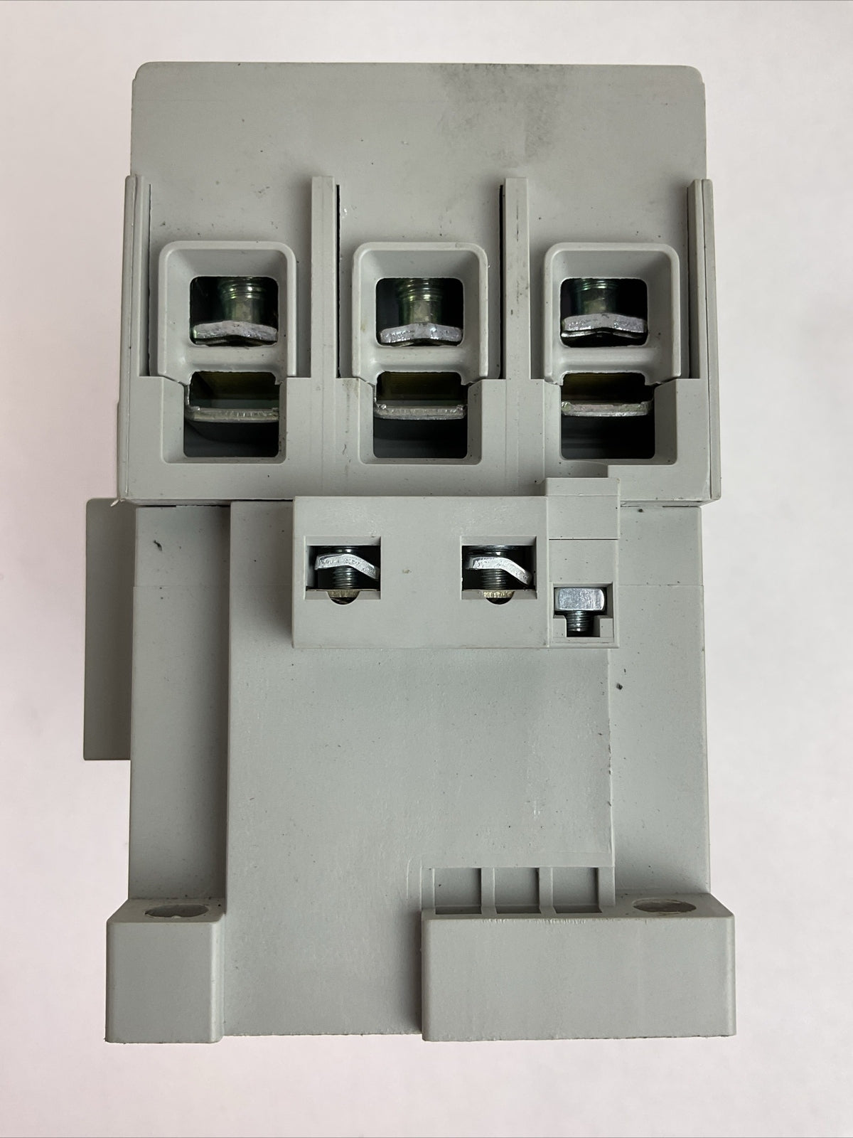 ALLEN BRADLEY STARTER (100-C85D*00 SER A CONTACTOR + 193-1EFGE RELAY + 100S)