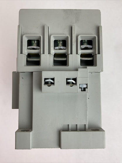 ALLEN BRADLEY STARTER (100-C85D*00 SER A CONTACTOR + 193-1EFGE RELAY + 100S)