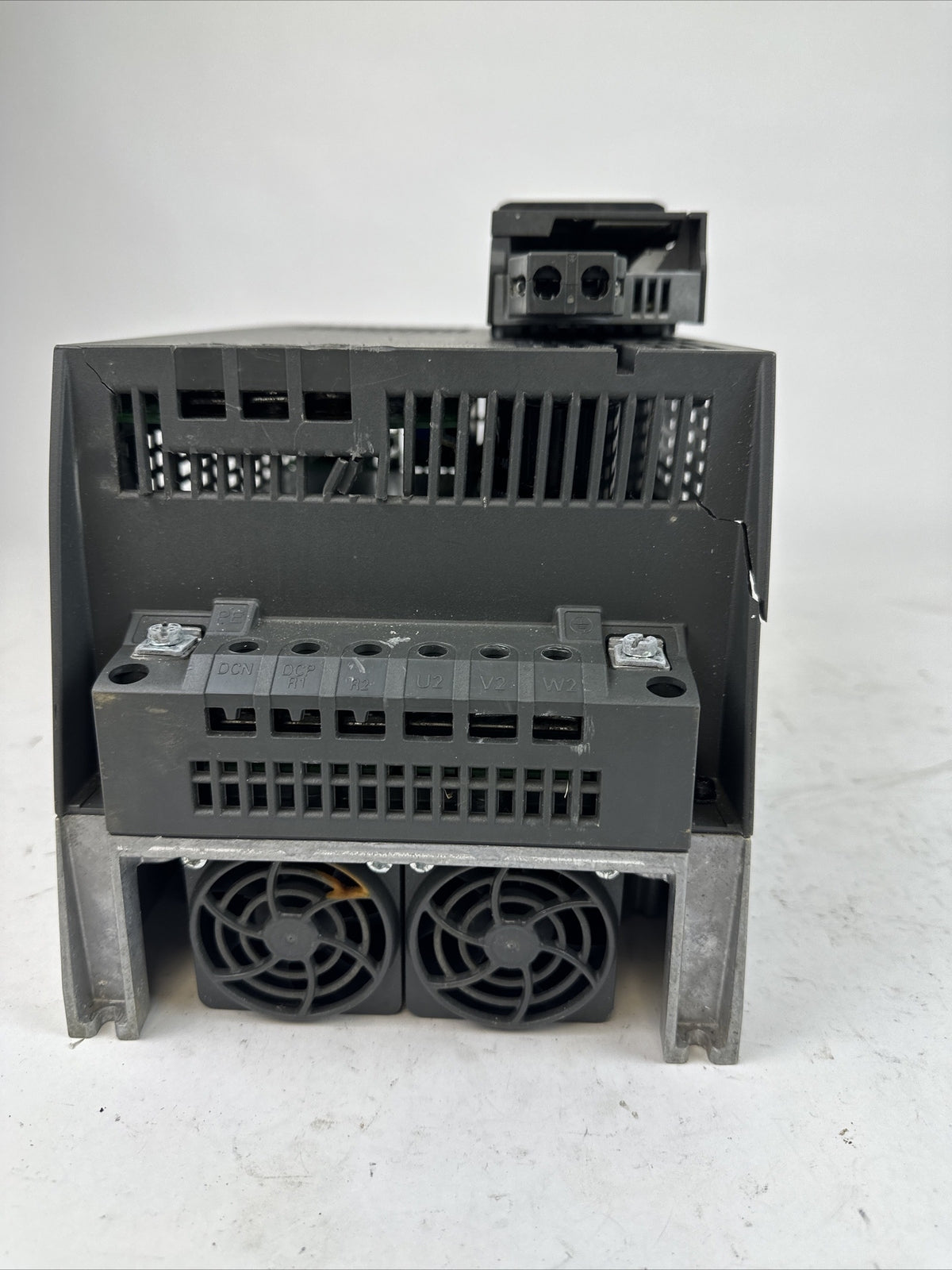 SIEMENS 6SL3224-0BE27-5UA0 POWER MODULE 240 BOP-2 CU240E-2 DP-F *PLASTIC CRACKED