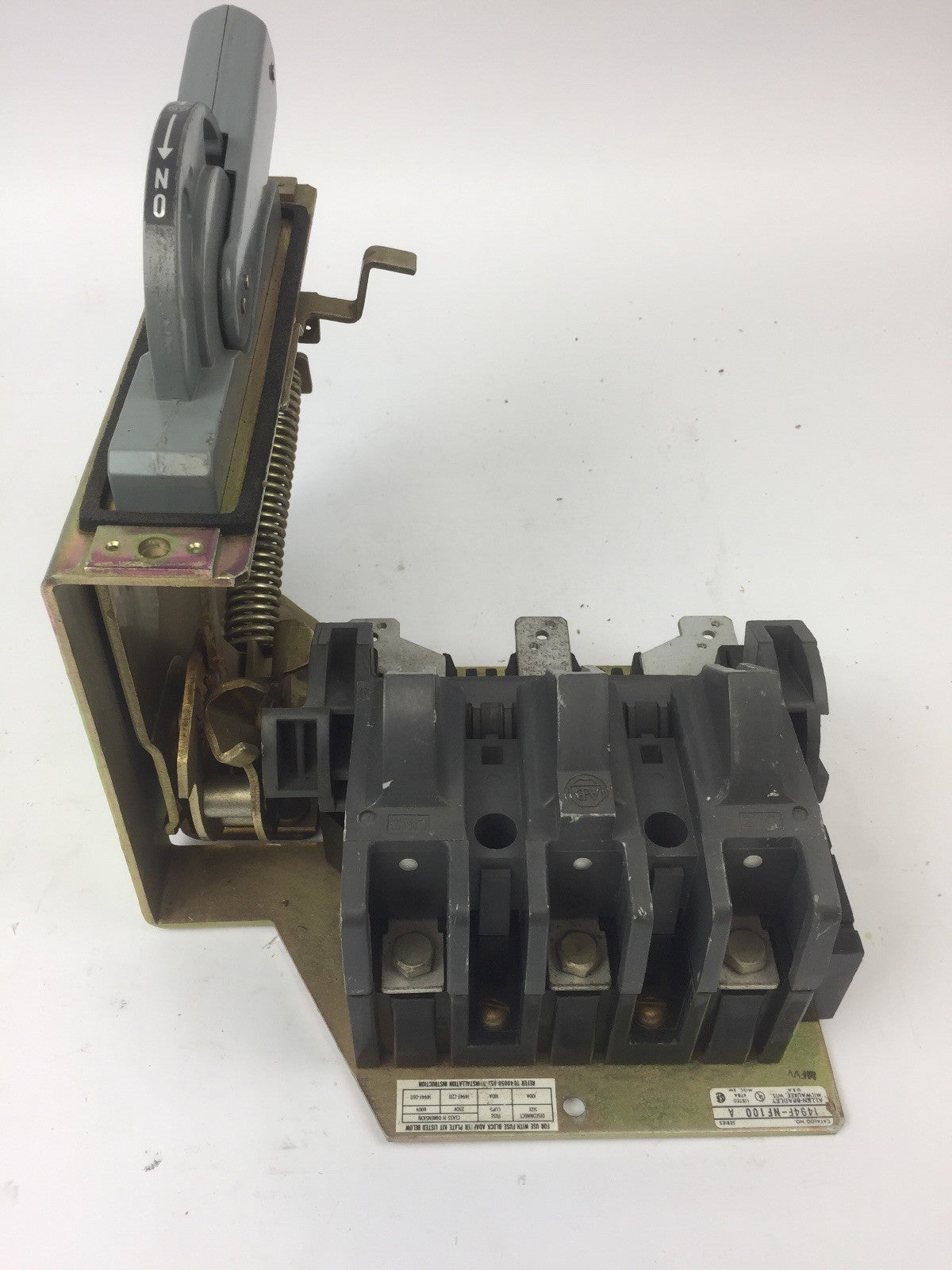ALLEN BRADLEY 1494FNF100 DISCONNECT SWITCH 1494FC211 FUSE BLOCK ADAPTOR