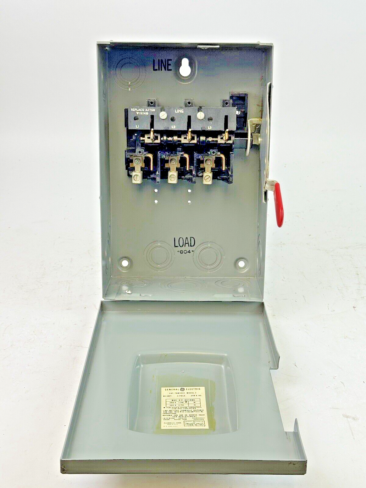 GE - TGN3322 MODEL 2 - SAFETY SWITCH - 60A/ 240VAC/ 3 POLE/ TYPE 1