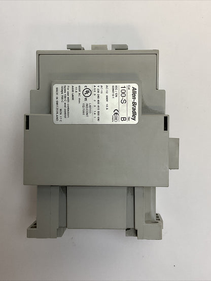 ALLEN BRADLEY 100-C30EJ01 CONTACTOR SER C 600VAC 55A 25HP 3PH COIL 24VDC