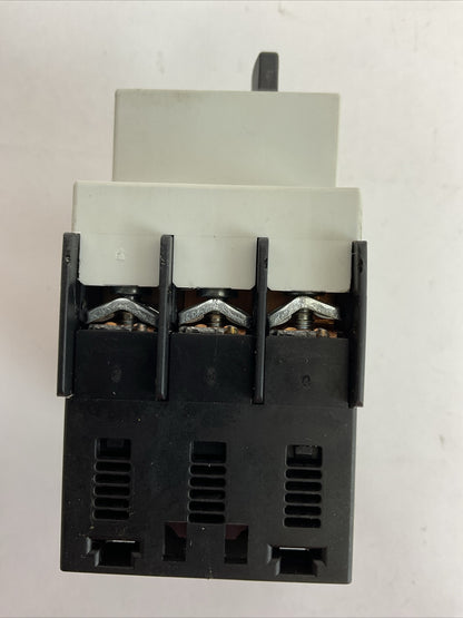SIEMENS 3RV1021-1DA15 CIRCUIT BREAKER 2.2-3.2A
