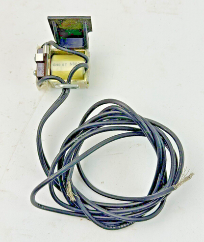 GE - TQDST8 MOD. 2 - SHUNT TRIP - 24 VDC - NEW