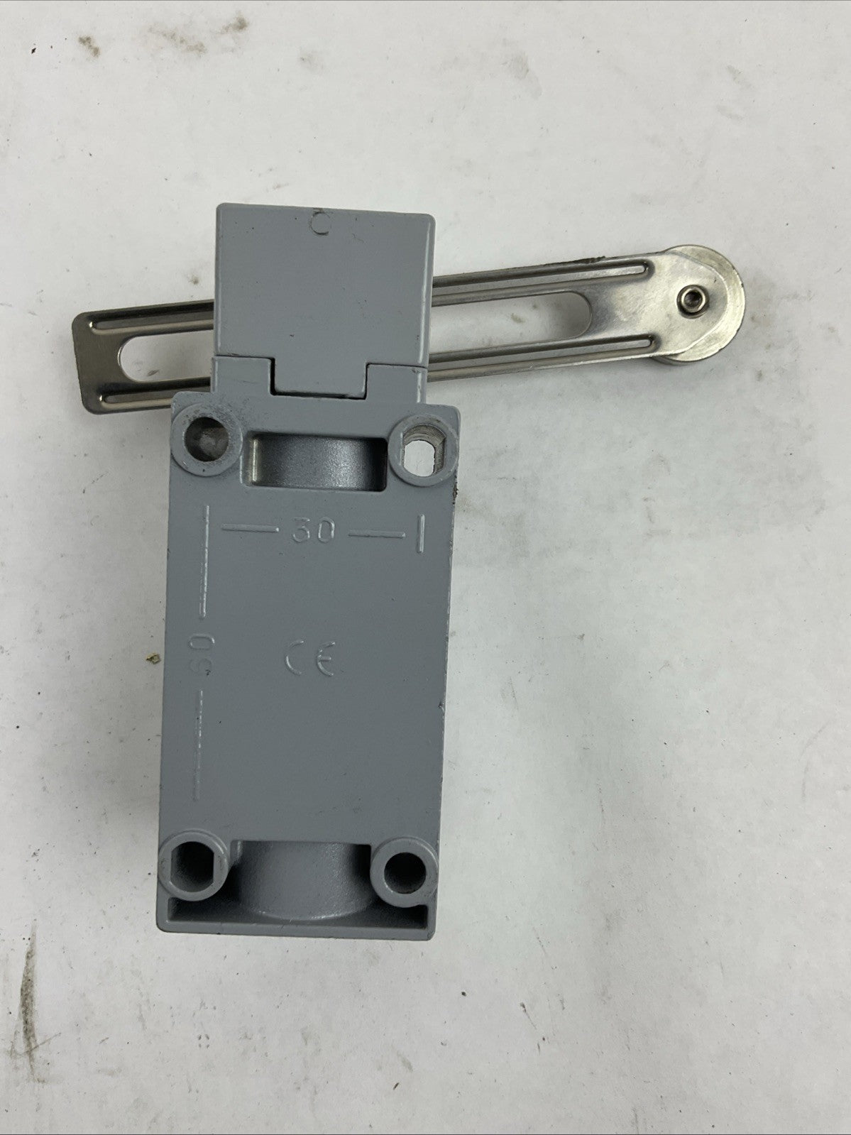AUTOMATION DIRECT ABM1E52Z11 AC15 400V 1.8A DC13 24V 2.8A LIMIT SWITCH