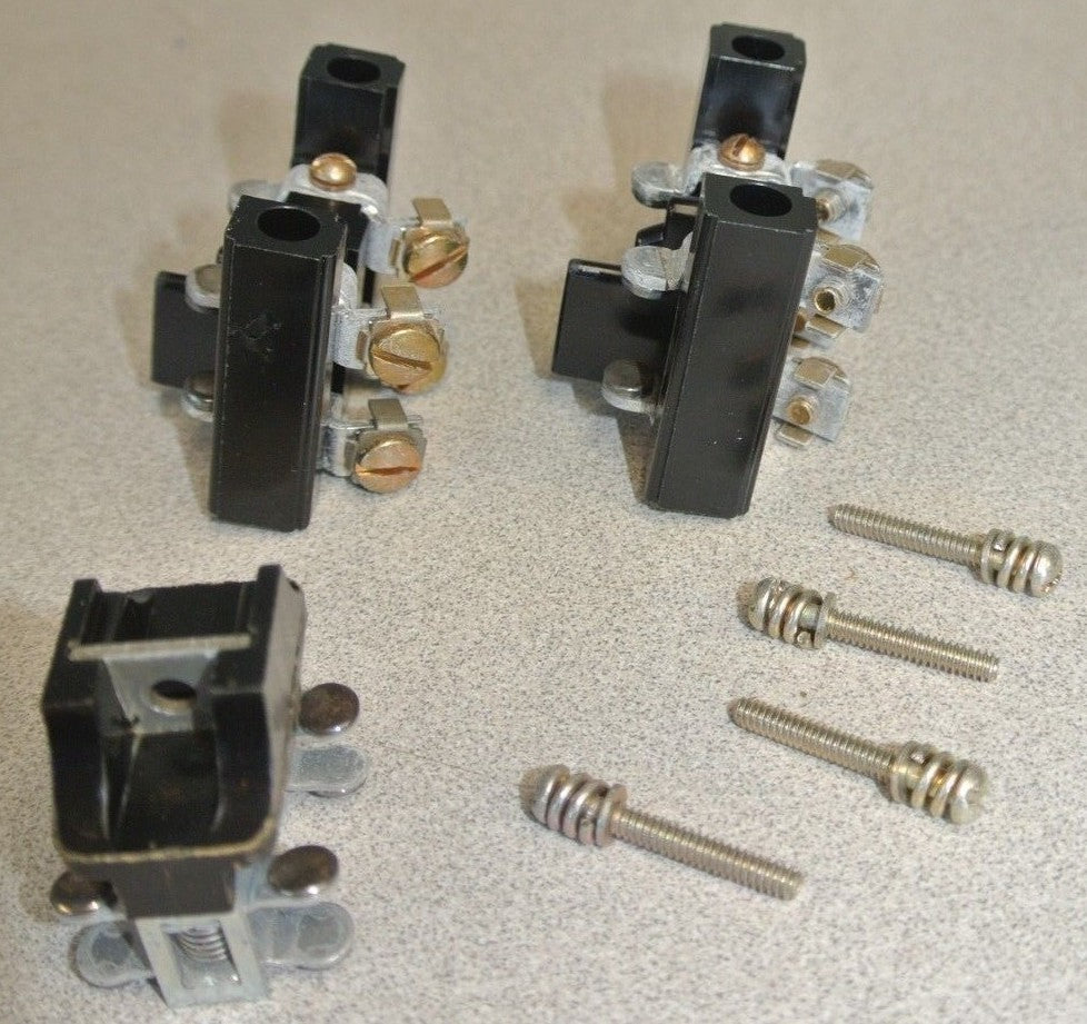 ALLEN-BRADLEY Z-31943 / SET of CONTACTS w/ SUPPORTS / 2NO / 2NC / NEW SURPLUS