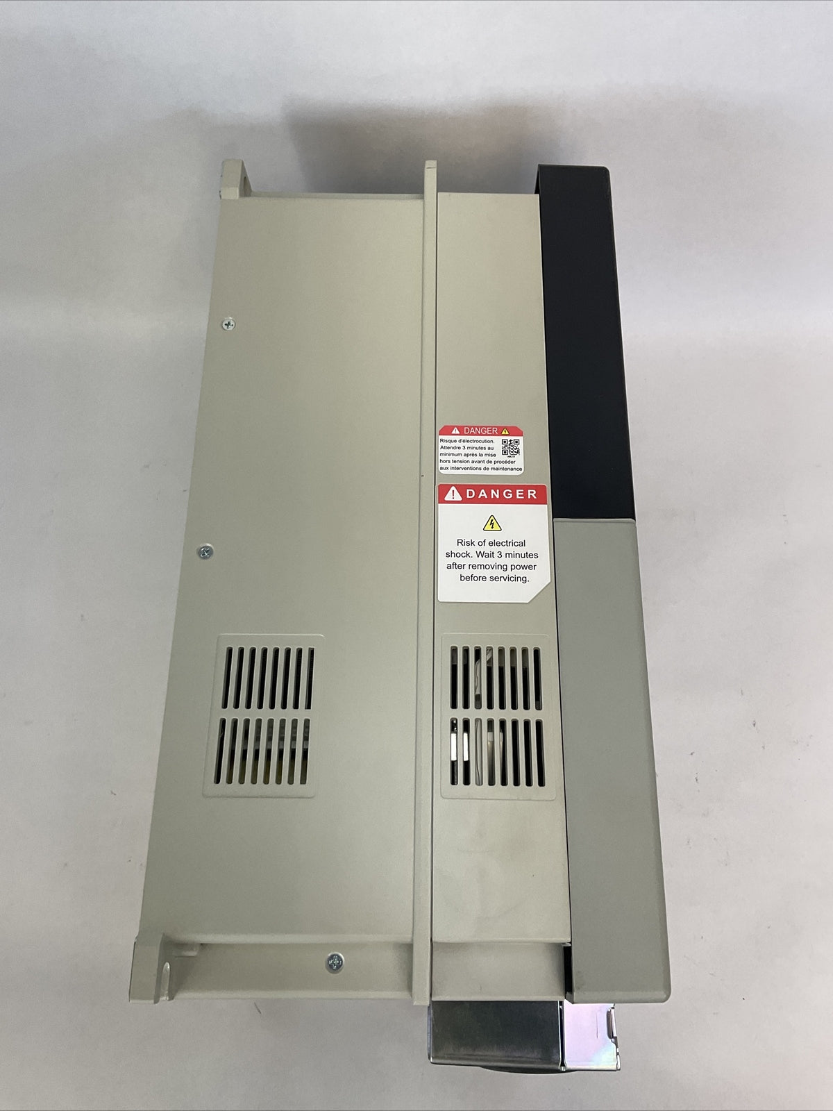 ALLEN BRADLEY 22C-D038A103 SER A FRN 7.01 AC DRIVE OUTPUT 0-460VAC 18.5kW/25HP