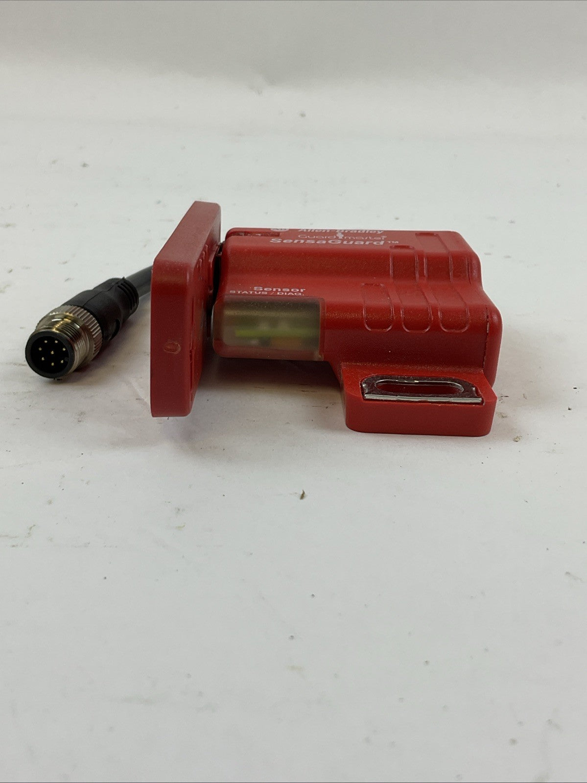 ALLEN BRADLEY 440N-Z21SS3PH SENSAGUARD NON-CONTACT SWITCH SER B F/W 1.005 H/W 1.