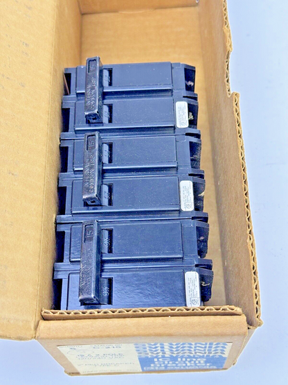 GTE SYLVANIA *BOX OF 3*-C-215- 2 POLE, 15 A, 240 VAC LC LINE CIRCUIT BREAKER