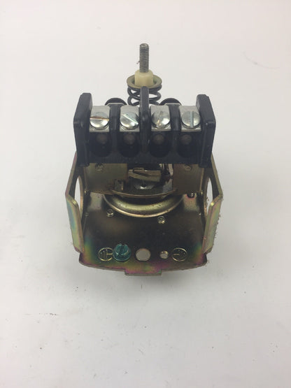 SQUARE D CLASS 9013 TYPE FSG2-S11 PRESSURE SWITCH SERIES B