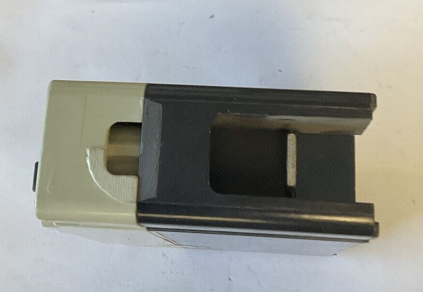 CUTLER HAMMER FD1015 CIRCUIT BREAKER FD 25K 277VAC 50/60HZ 125VDC