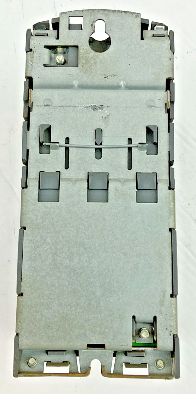 SIEMENS 6SE6440-2UD13-7AA1 FREQUENCY INVERTER MICROMASTER 440 VER.H01/2.21