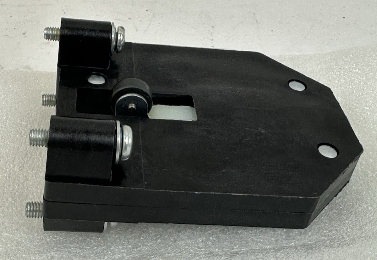 EATON C321KM50 MECHANICAL INTERLOCK FREEDOM ACCESSORY HORIZONTAL NEMA 5