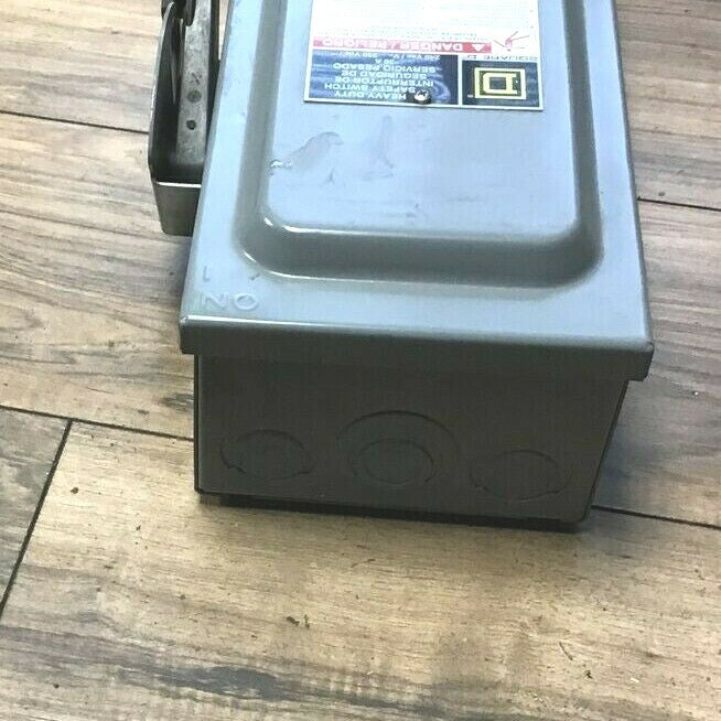 SQUARE D H221N SER. F05 SAFETY SWITCH 240VAC/250VDC 30A TYPE1 FUSIBLE