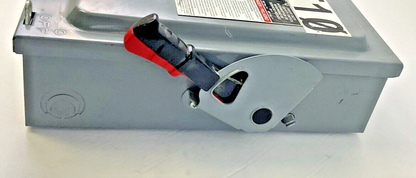SQUARE D H361 FUSIBLE SER.F05 DISCONNECT SWITCH 30A 600VAC 600VDC