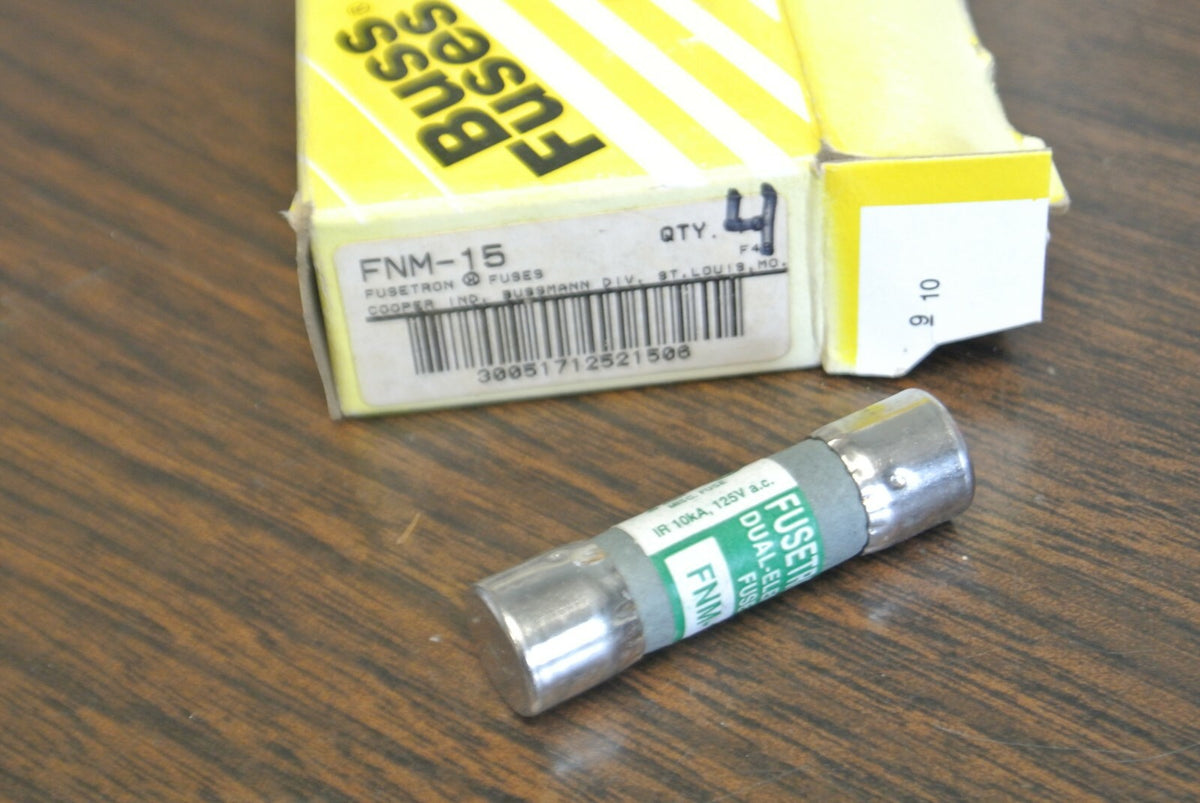 LOT of 4 / BUSS FNM15 FUSETRON DUAL-ELEMENT FUSE / 15A / 125V / NEW SURPLUS