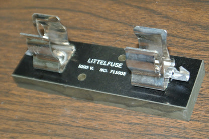 LITTELFUSE 711001 FUSE BLOCK / 1000V