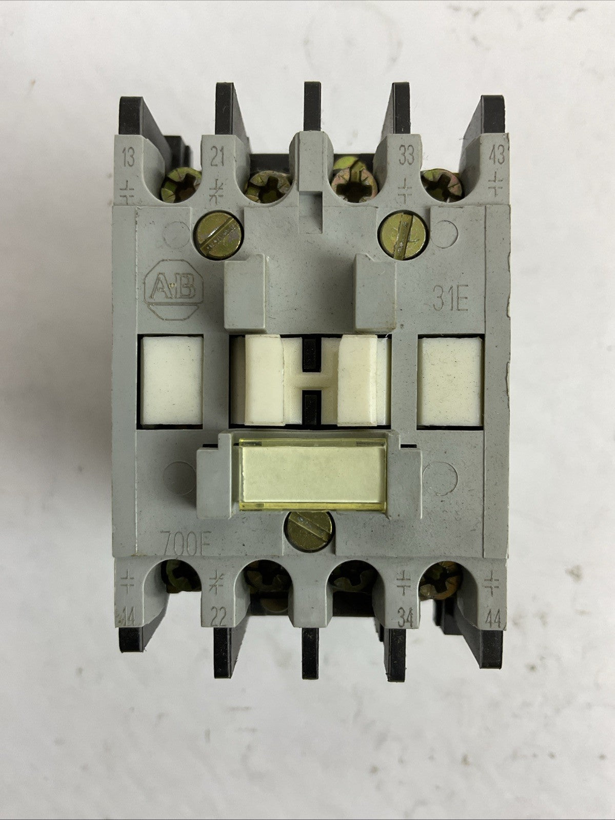 ALLEN BRADLEY 700-F310A1 SER C CONTACTOR HA473 COIL 120V 60HZ 110V 50HZ