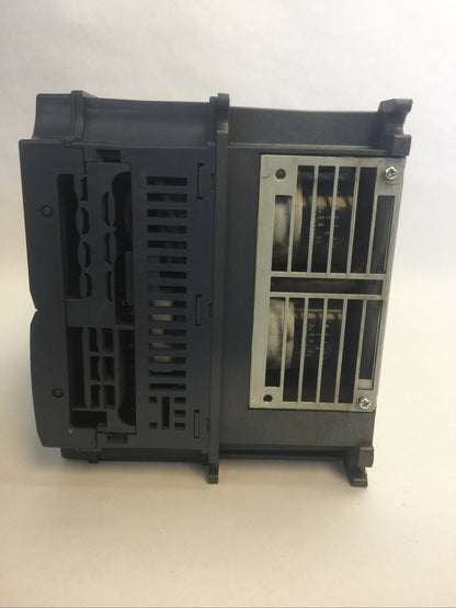 FUJI FRN7.5G1S-2J FRENIC MEGA DRIVE OUTPUT 3PH 200-240V 0.1-120HZ 16kVA 46.2A