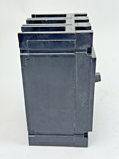 CUTLER-HAMMER - EC3015 - CIRCUIT BREAKER -3 POLE/15 A/240 VAC