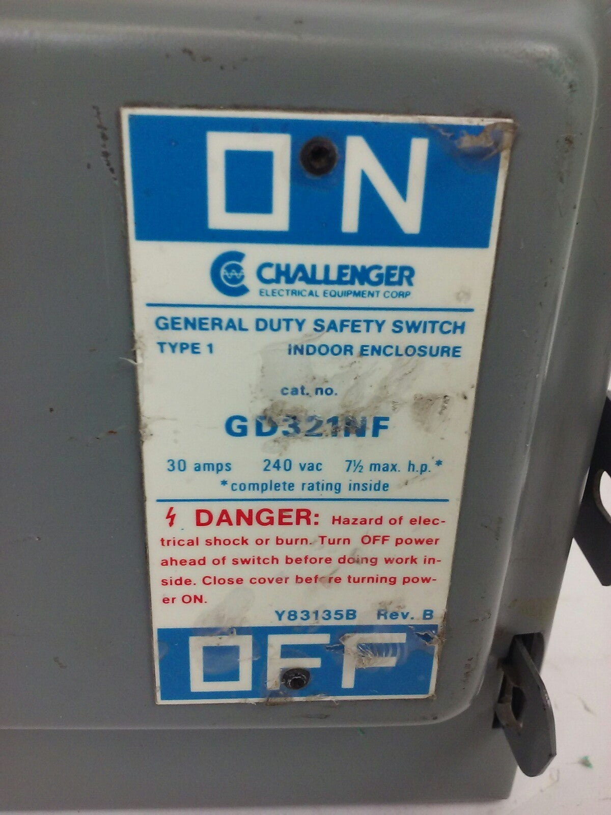 CHALLENGER GD321NF, 30A, 240V, 7 1/2 MAX H.P., TYPE 1 INDOOR, SAFETY SWITCH, NEW