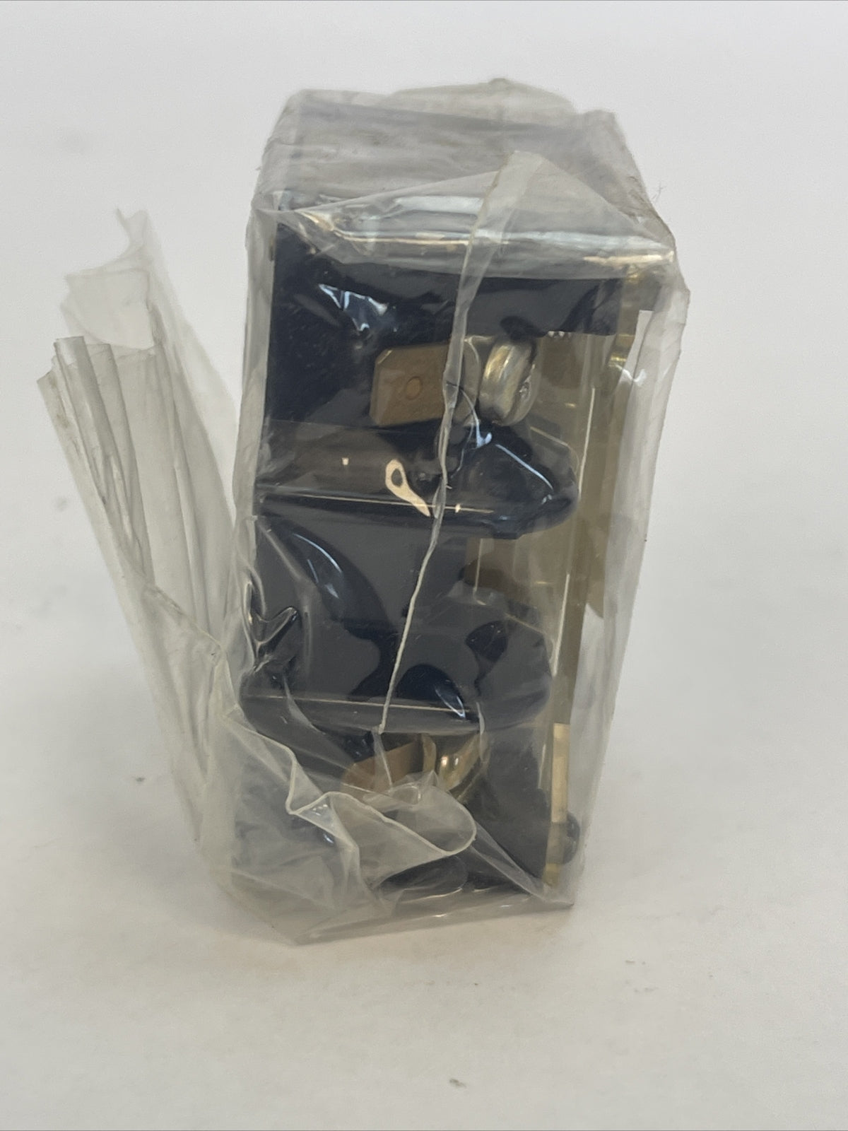 FURNAS 46ZBE20 CONTACT BLOCK 600VAC 10AMP PILOT DUTY 2N.O.
