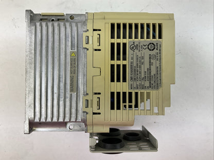 YASKAWA CIMR-VU4A0009FAA AC DRIVE OUTPUT 0-480VAC 3PH 8.8/7.2A INPUT 380-480VAC