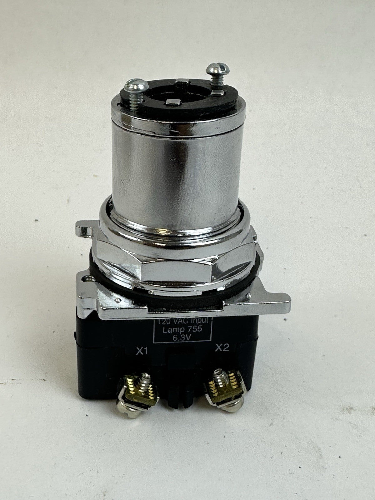 EATON CUTLER-HAMMER 10250T5971 ILLUMINATED SELECTOR SWITCH 2 POS.  120V 50/60 HZ