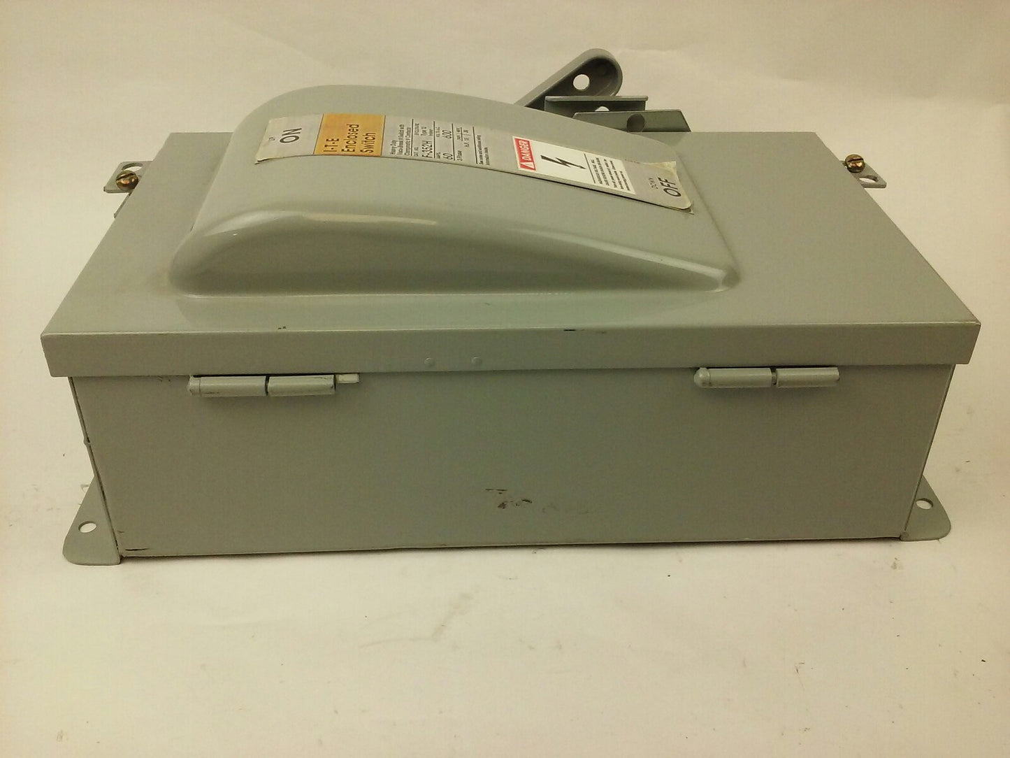 ITE GOULD F352H, ENCLOSED SWITCH, 60A, 600V, FUSIBLE, TYPE 12, 3PH, 30 MAX H.P.