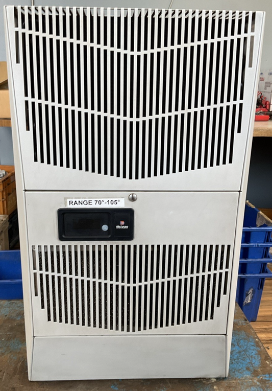 McLEAN G280446G050 AIR CONDITIONER 400/460V 3PH COOLING 4600/4900 BTU 1347/1435W