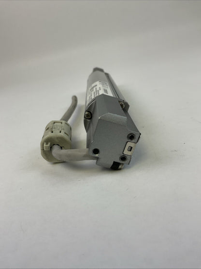 KEYENCE SL-V23F-T LIGHT CURTAIN TRANSMITTER 24VDC 83mA CLASS 2