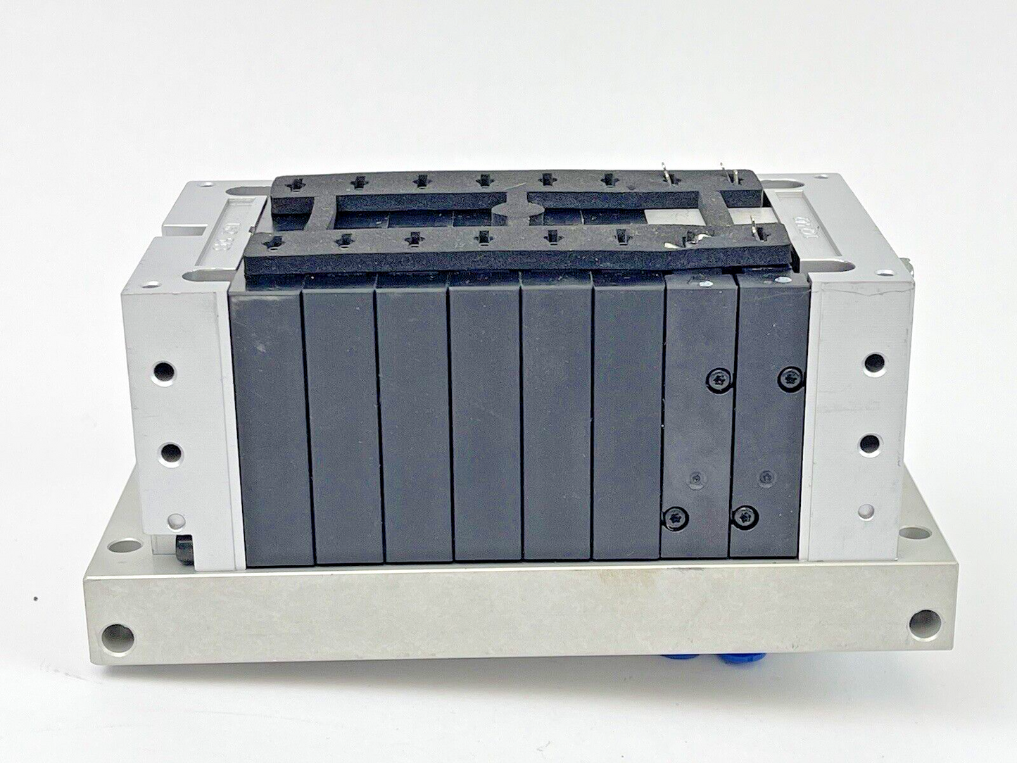 FESTO CPV14-V1 -VALVE MANIFOLD-W/ PNEUM CONNEC. PLATE, C402(2), C102(5), BD02(1)