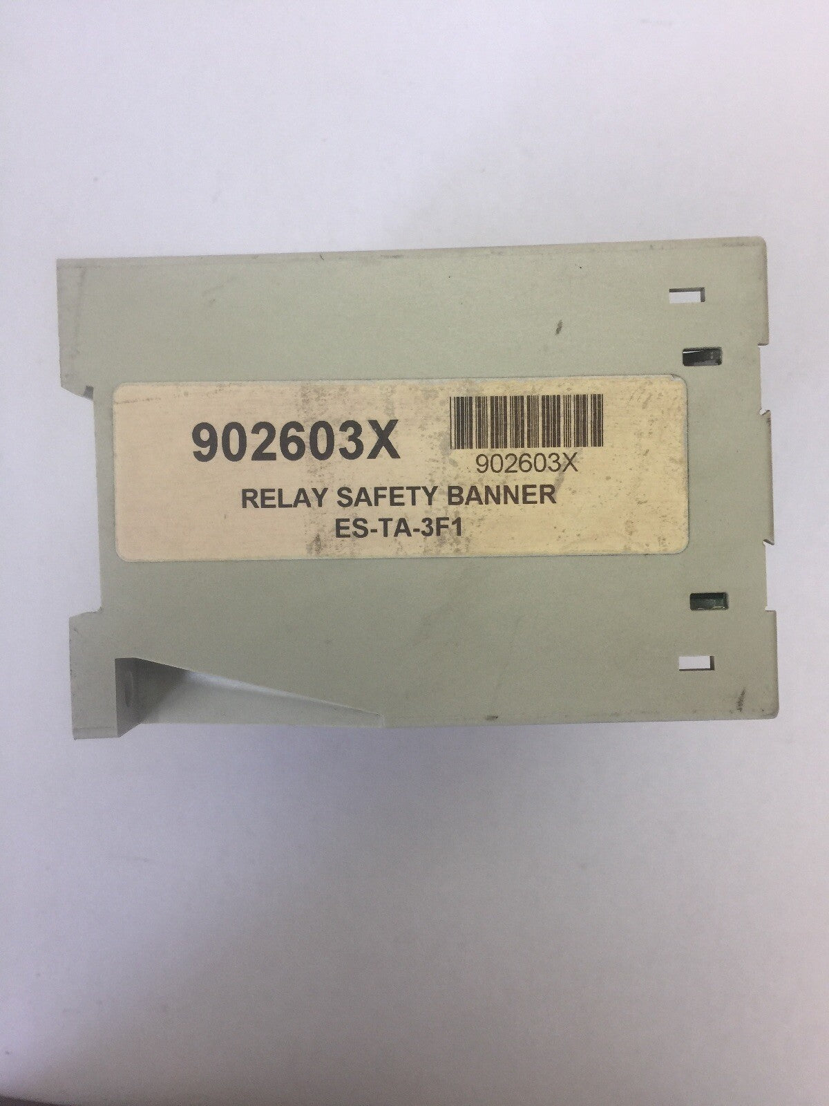 BANNER ES-TA-3F1 SAFETY RELAY 24VDC 450mA