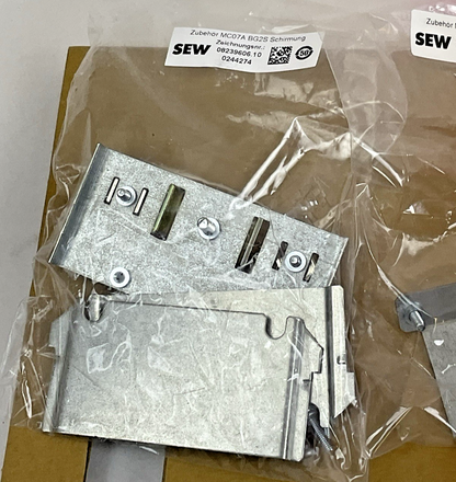 SEW-EURODRIVE MDX61B0055-5A3-4-00 Servo Drive 3PH 12.5 AMP